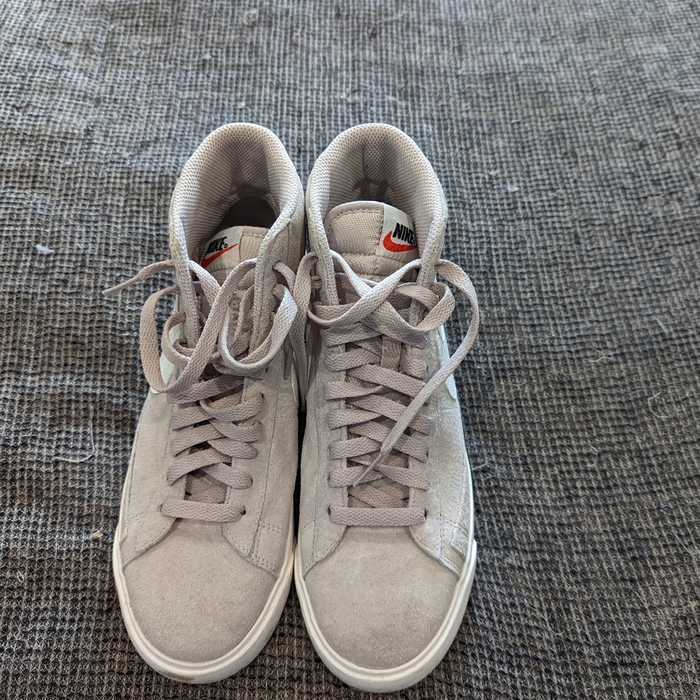 Nike Hi tops!!!